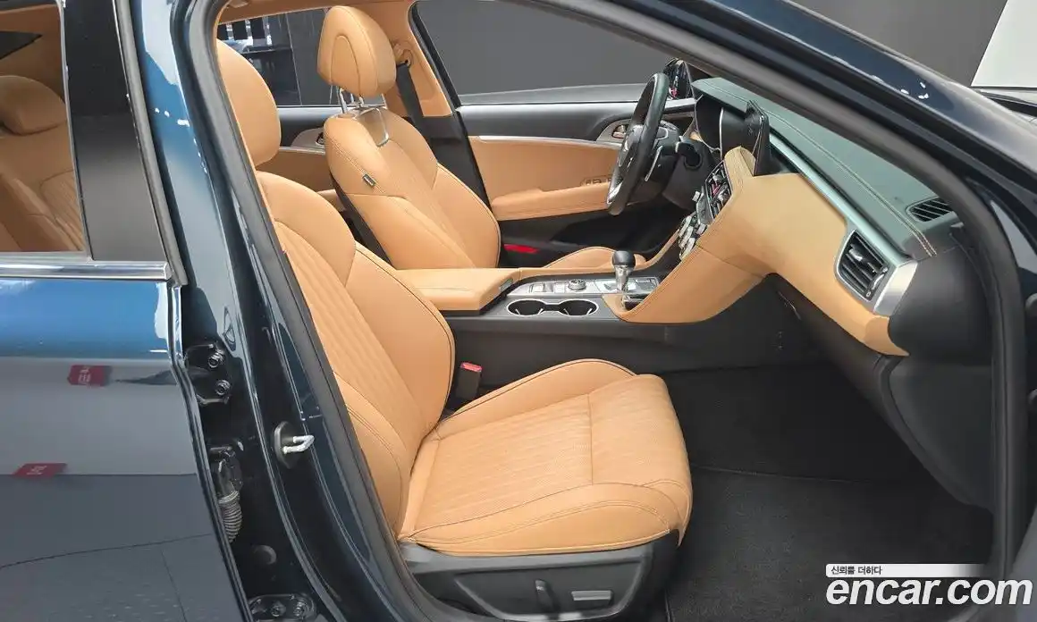 Genesis G70 2022 2.0 автомат (гидро), фото 17