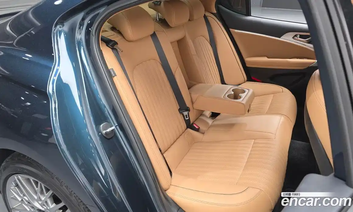 Genesis G70 2022 2.0 автомат (гидро), фото 18