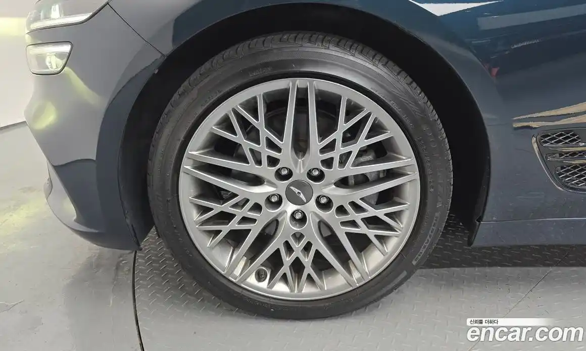 Genesis G70 2022 2.0 автомат (гидро), фото 5