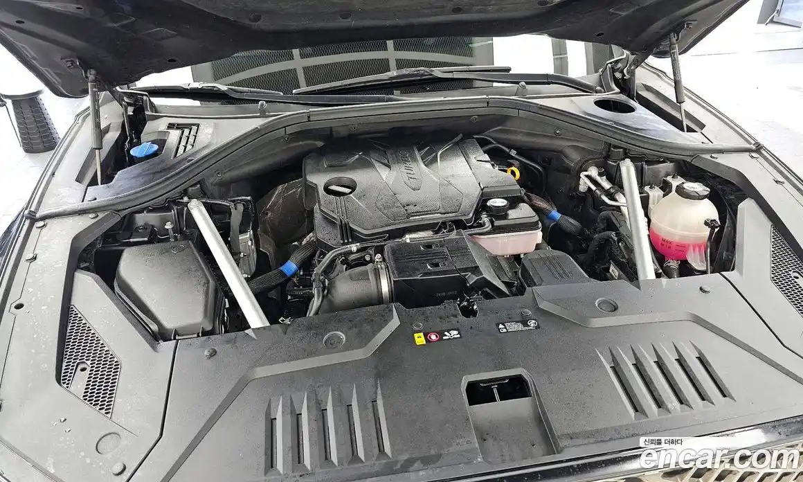 Genesis GV70 2021 2.5 автомат (гидро), фото 6