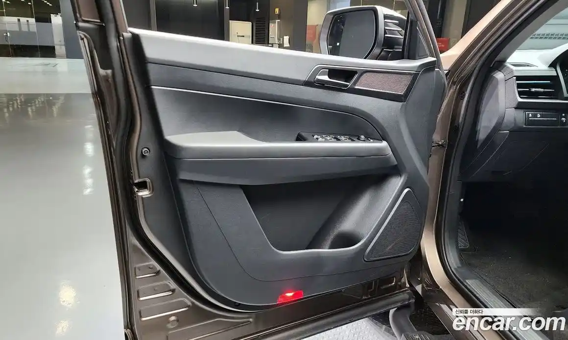 SsangYong Musso 2026 2.0 автомат (гидро), фото 14