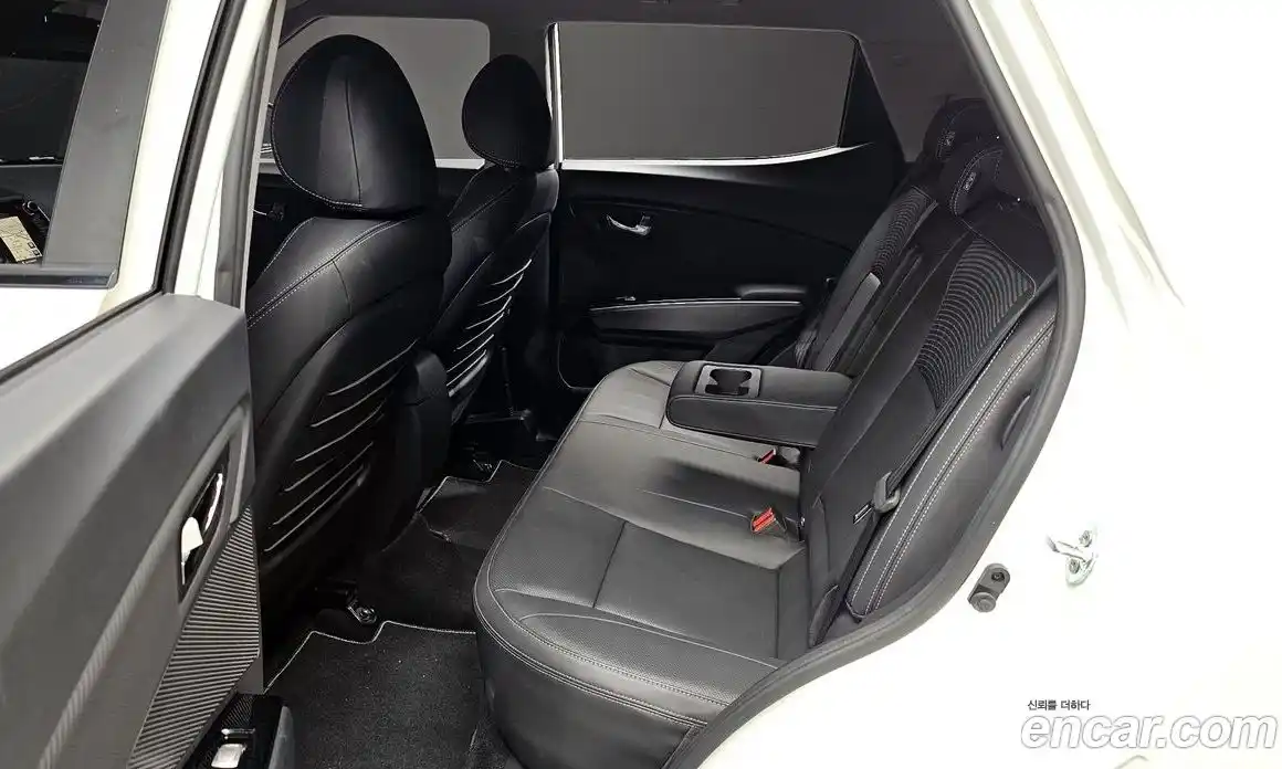 SsangYong TIBOLI 2019 1.6 автомат (гидро), фото 16