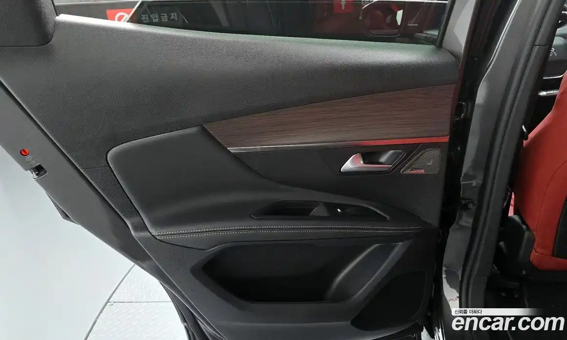 Peugeot 3008 2024 1.2 автомат (гидро), фото 15
