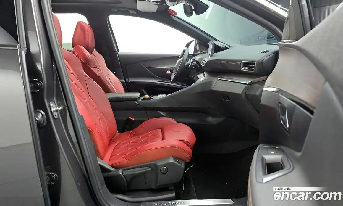 Peugeot 3008 2024 1.2 автомат (гидро), фото 16