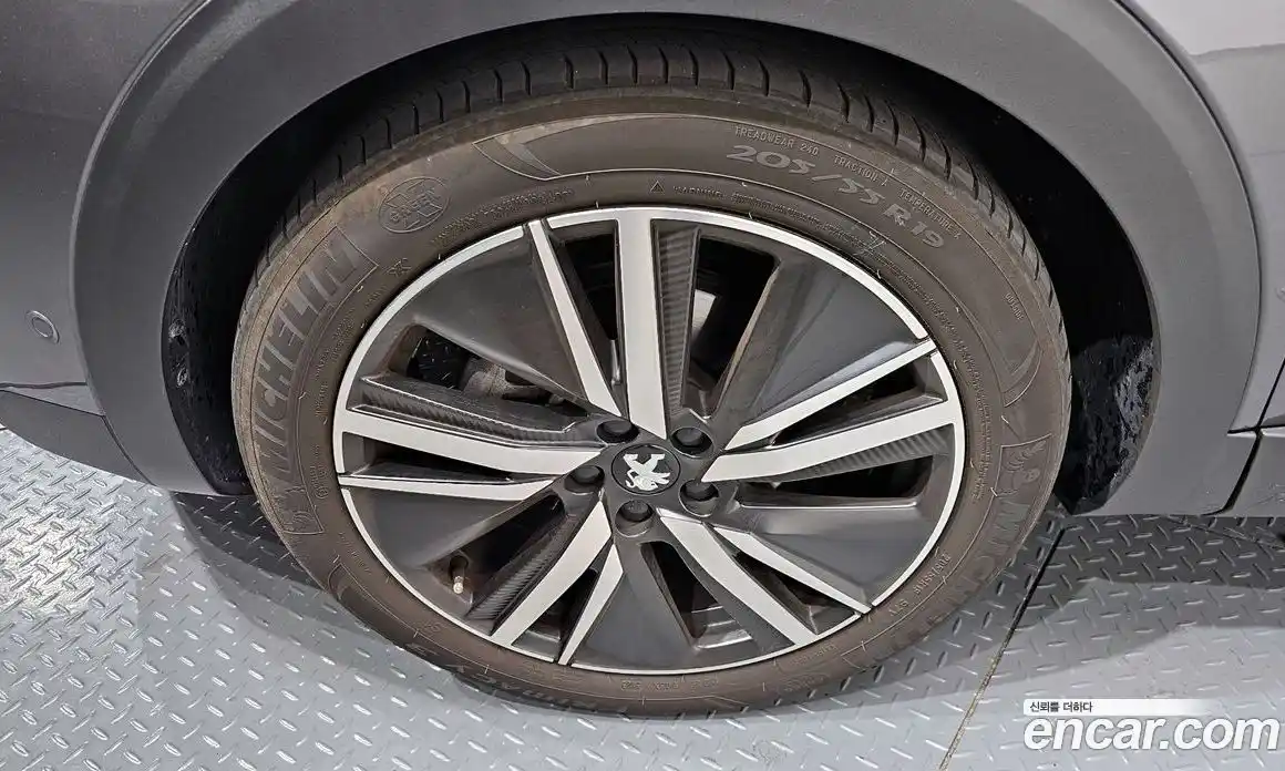 Peugeot 3008 2024 1.2 автомат (гидро), фото 5