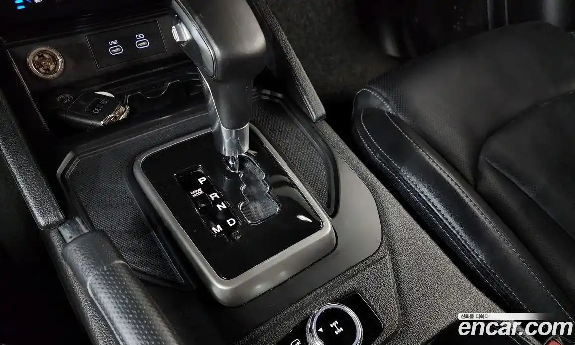SsangYong Rexton 2024 2.2 автомат (гидро), фото 12