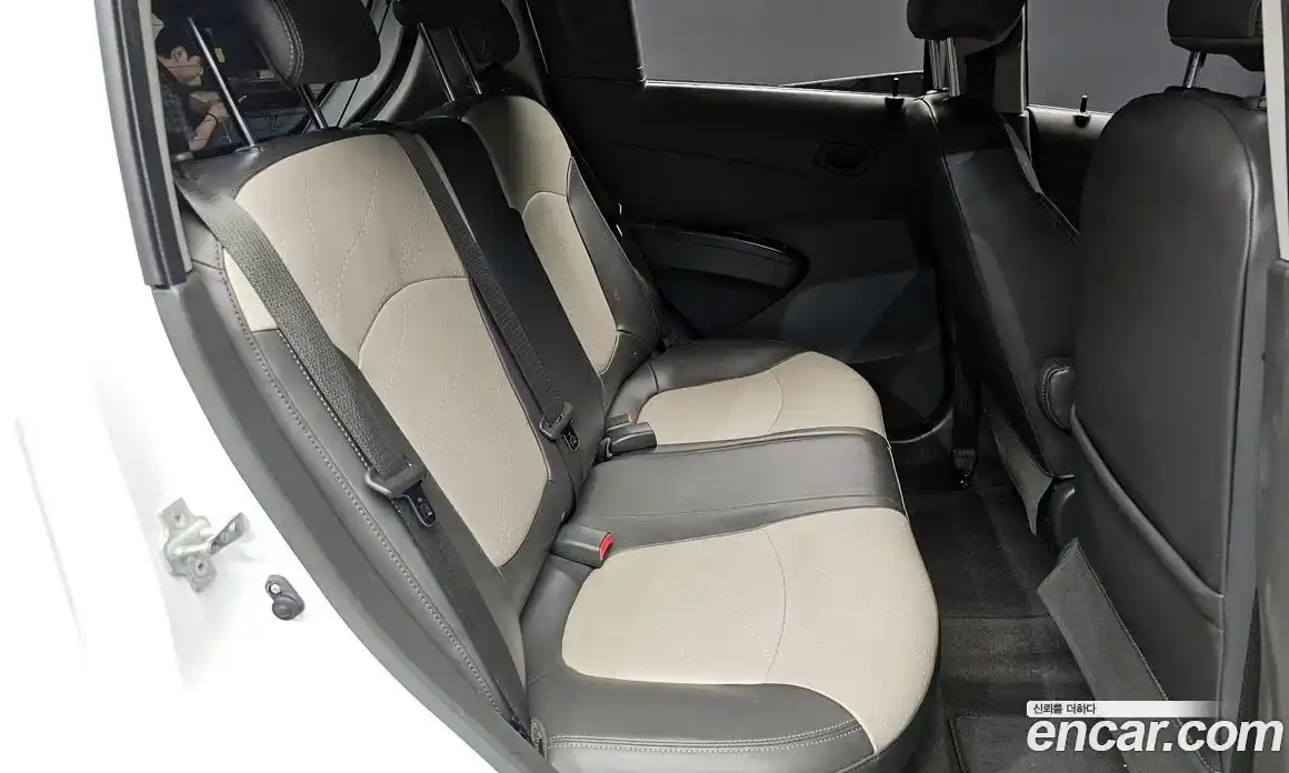 Chevrolet Spark 2015 1.0 автомат (гидро), фото 11