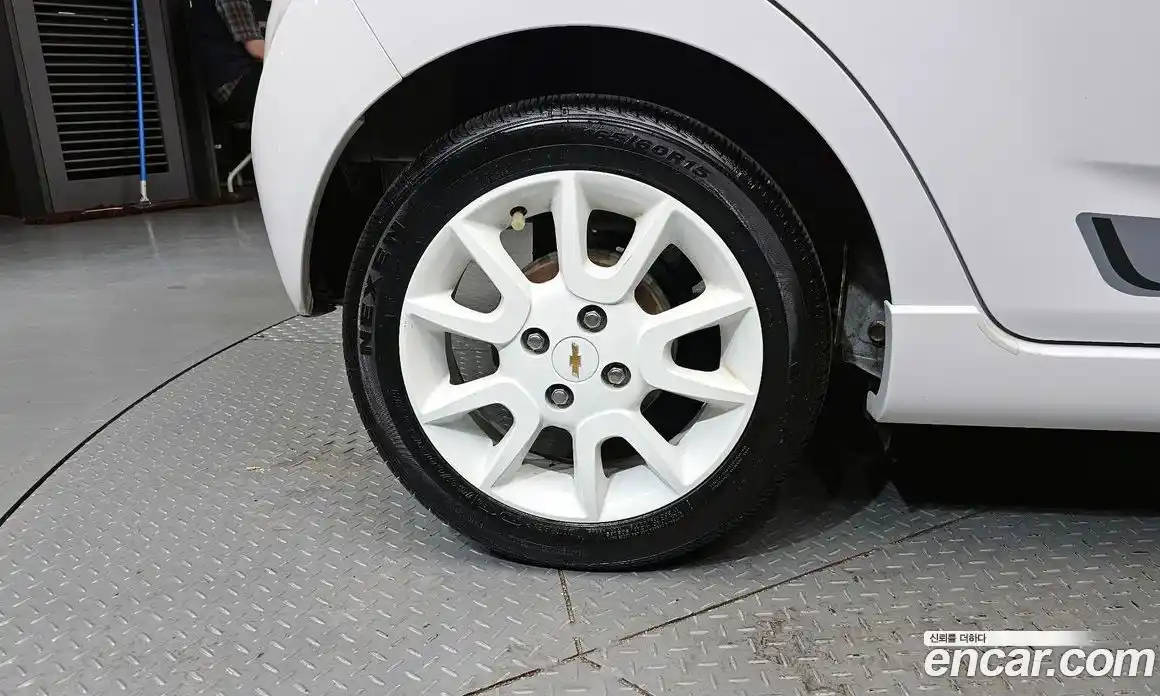 Chevrolet Spark 2015 1.0 автомат (гидро), фото 5