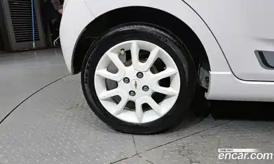 Chevrolet Spark 2015 1.0 автомат (гидро), миниатюра 5