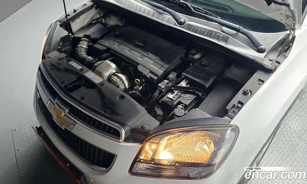 Chevrolet Orlando 2014 2.0 автомат (гидро), фото 6