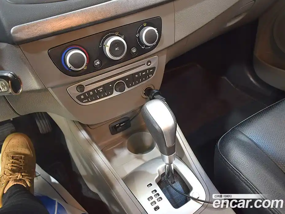 Renault SM3 2012 1.6 гидро, фото 16