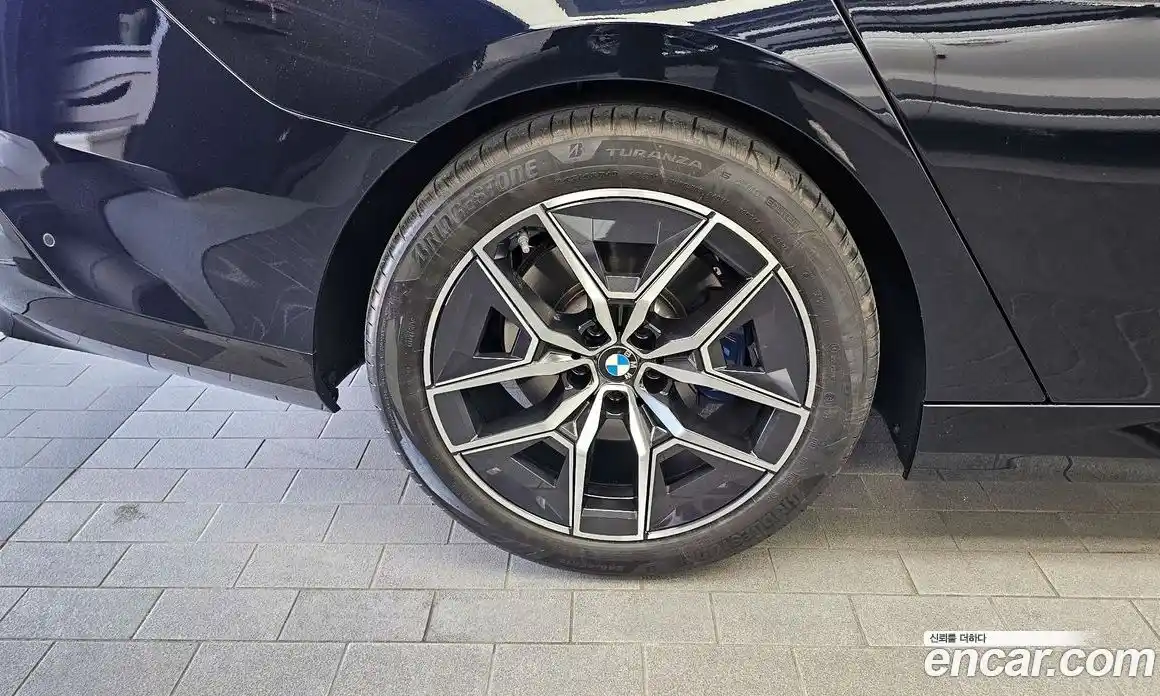 BMW 5 серия 2024 2.0 автомат (гидро), фото 5