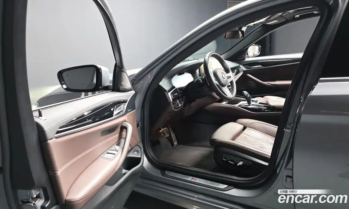 BMW 5 серия 2023 2.0 автомат (гидро), фото 13