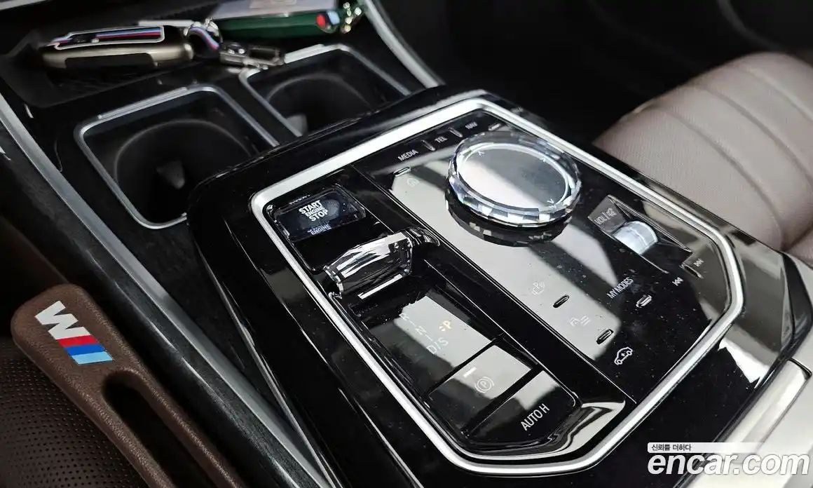 BMW 7 серия 2023 3.0 автомат (гидро), фото 12