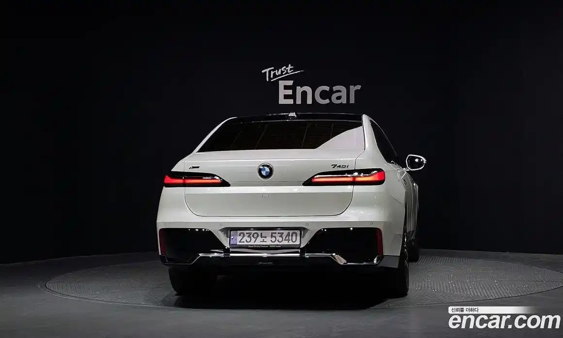 BMW 7 серия 2023 3.0 автомат (гидро), фото 4