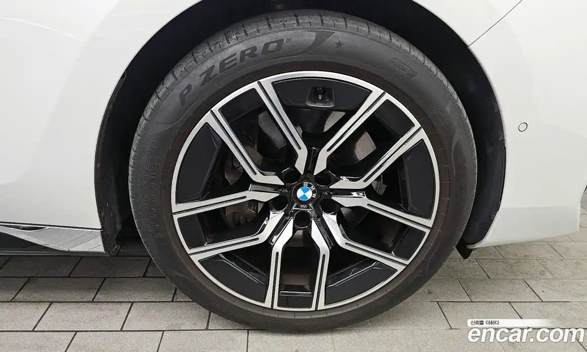 BMW 7 серия 2023 3.0 автомат (гидро), фото 7