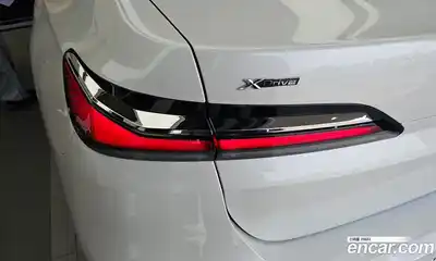 BMW 7 серия 2023 3.0 автомат (гидро), миниатюра 9