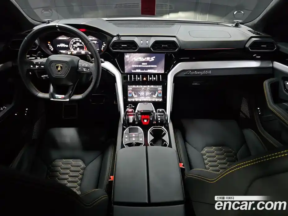 Lamborghini Urus 2023 4.0 гидро, фото 19