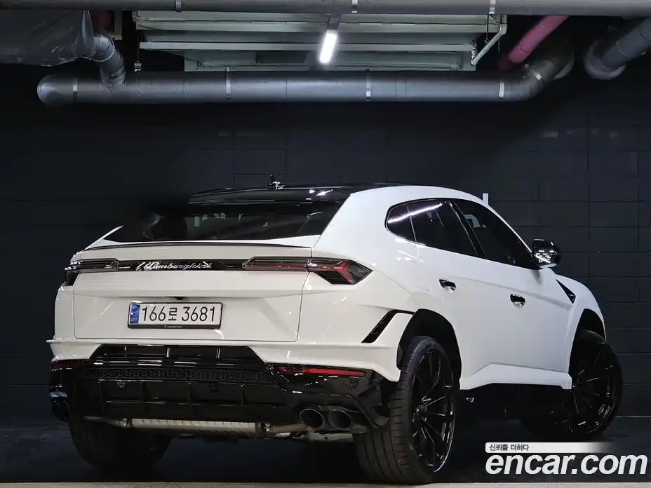 Lamborghini Urus 2023 4.0 гидро, фото 4