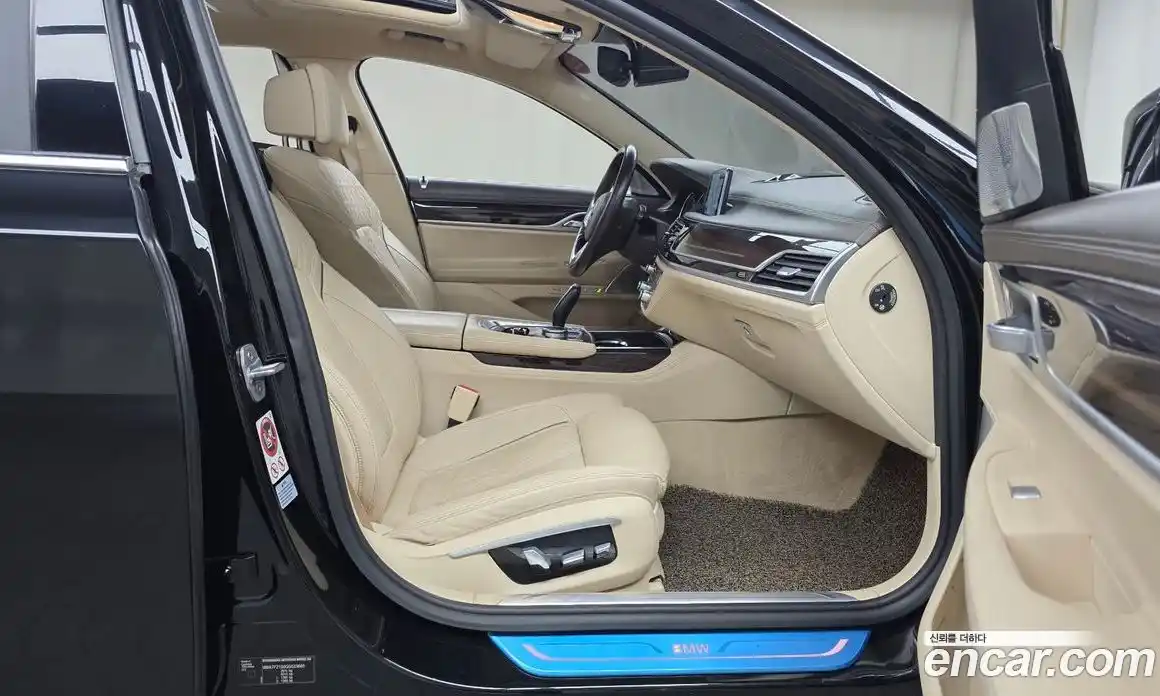 BMW 7 серия 2016 4.4 автомат (гидро), фото 11