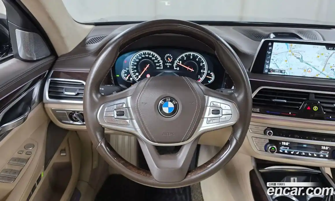 BMW 7 серия 2016 4.4 автомат (гидро), фото 13