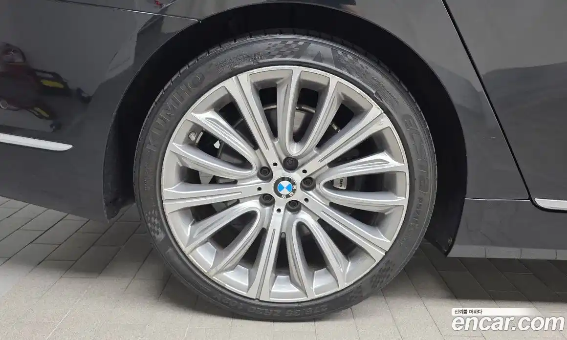 BMW 7 серия 2016 4.4 автомат (гидро), фото 5