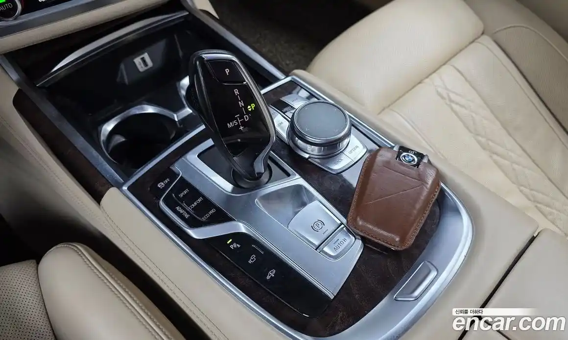 BMW 7 серия 2016 4.4 автомат (гидро), фото 9
