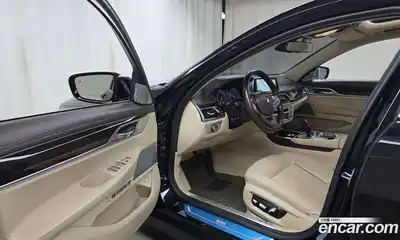 BMW 7 серия 2016 4.4 автомат (гидро), миниатюра 10
