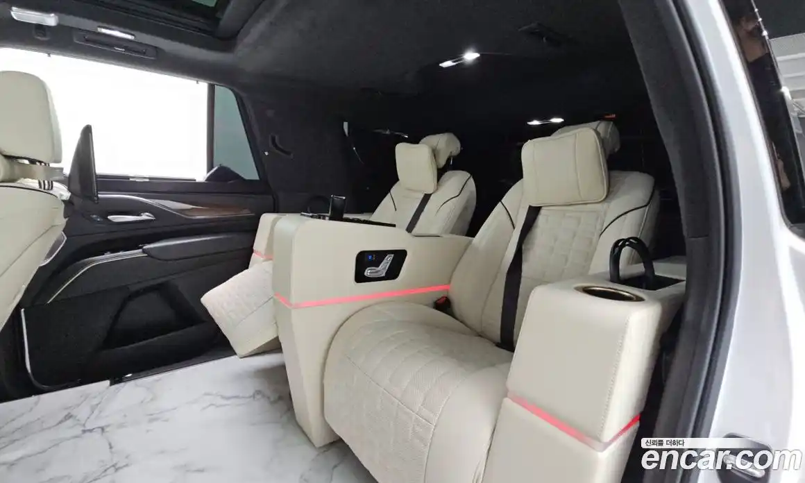 Cadillac Escalade 2021 6.2 гидро, фото 13