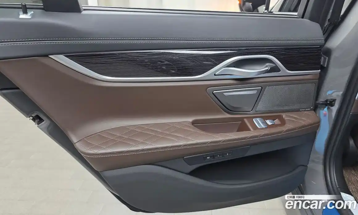 BMW 7 серия 2021 3.0 автомат (гидро), фото 15