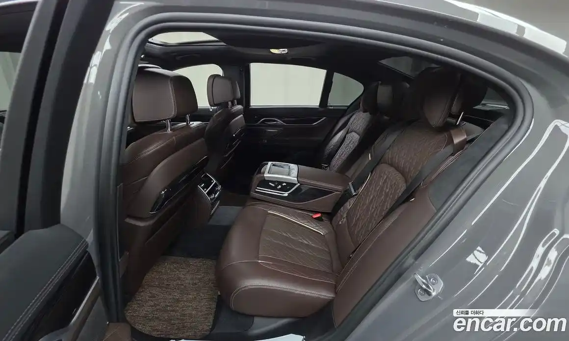 BMW 7 серия 2021 3.0 автомат (гидро), фото 16