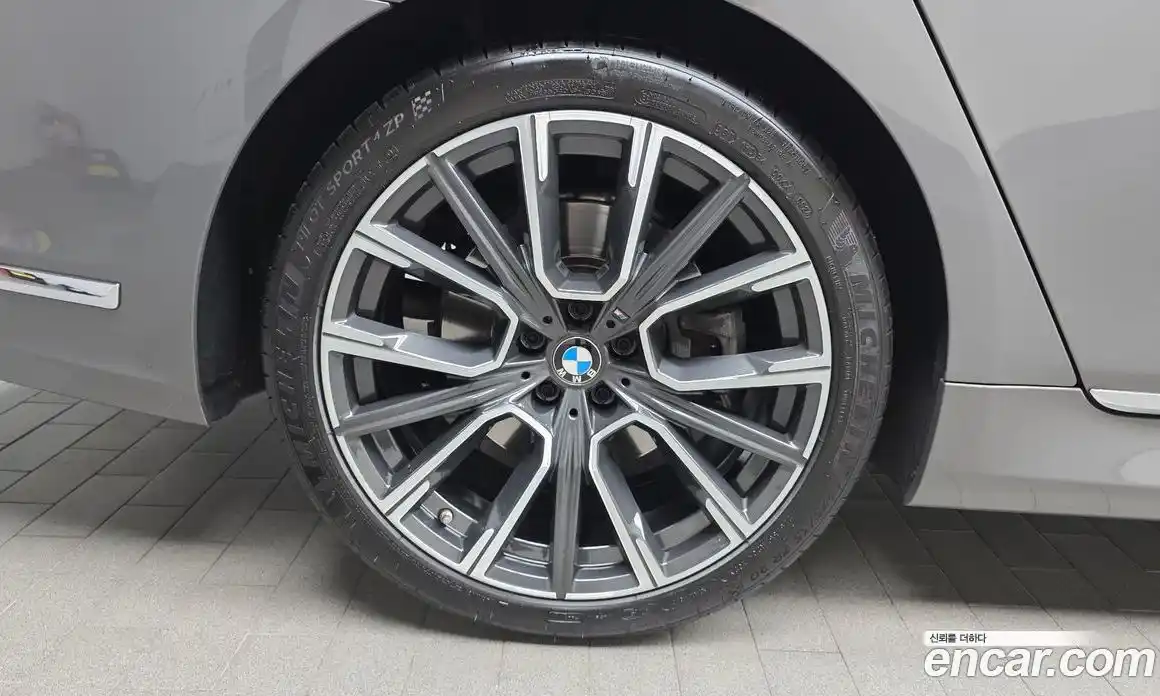 BMW 7 серия 2021 3.0 автомат (гидро), фото 5