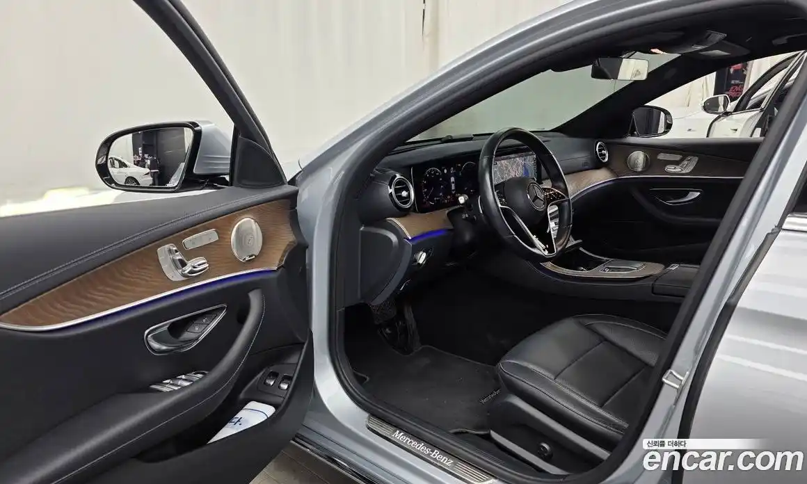 Mercedes-Benz E-Class 2021 2.0 гидро, фото 13