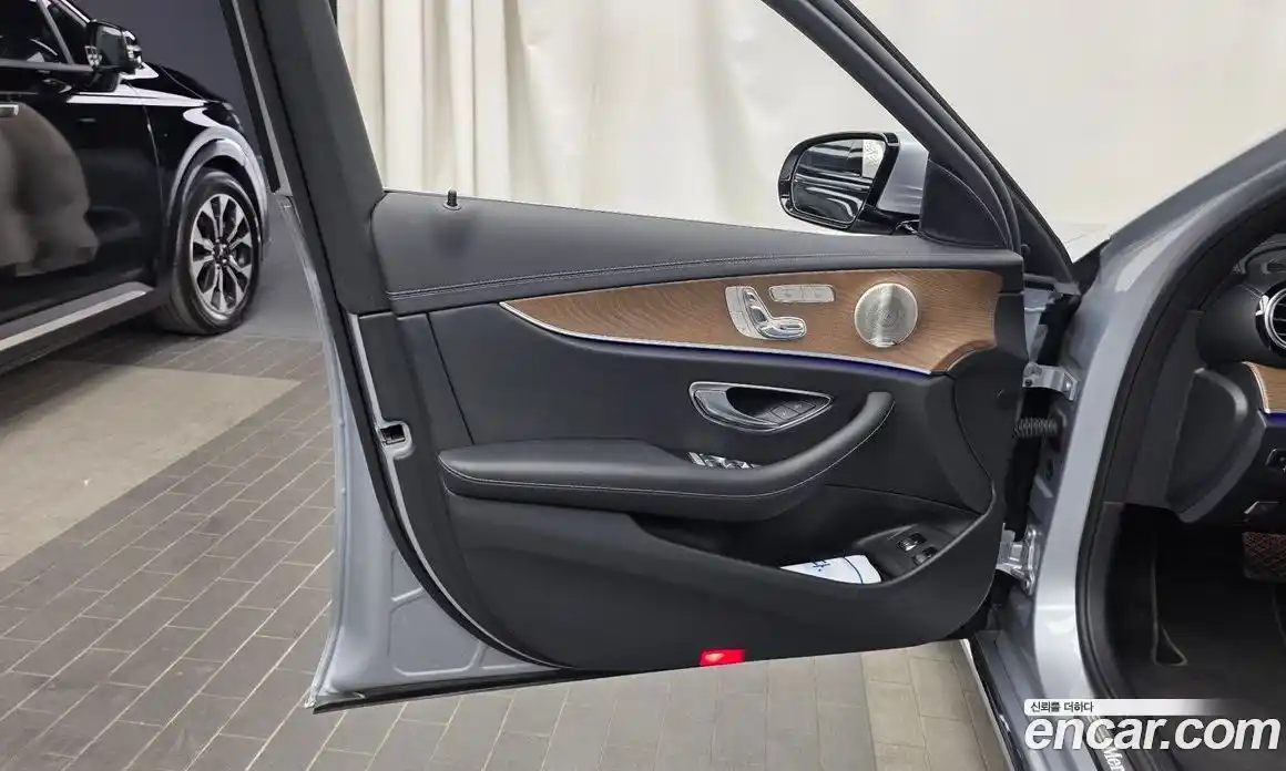 Mercedes-Benz E-Class 2021 2.0 гидро, фото 14