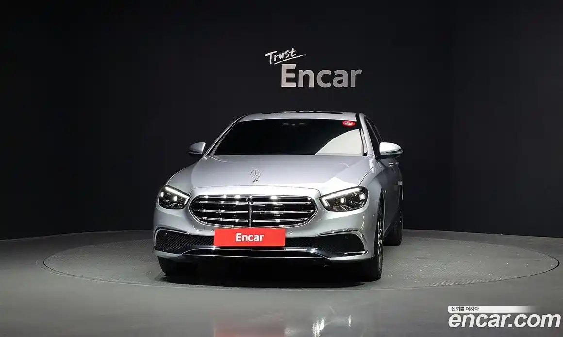 Mercedes-Benz E-Class 2021 2.0 гидро, фото 3