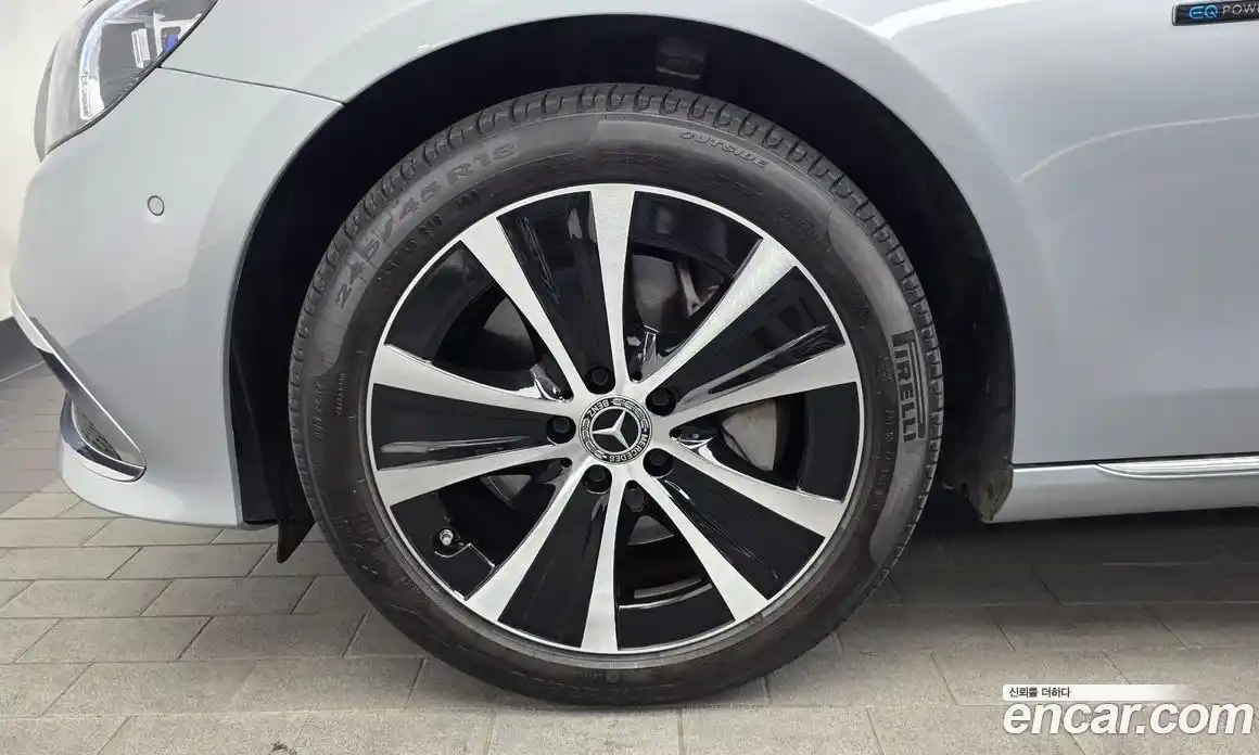 Mercedes-Benz E-Class 2021 2.0 гидро, фото 5