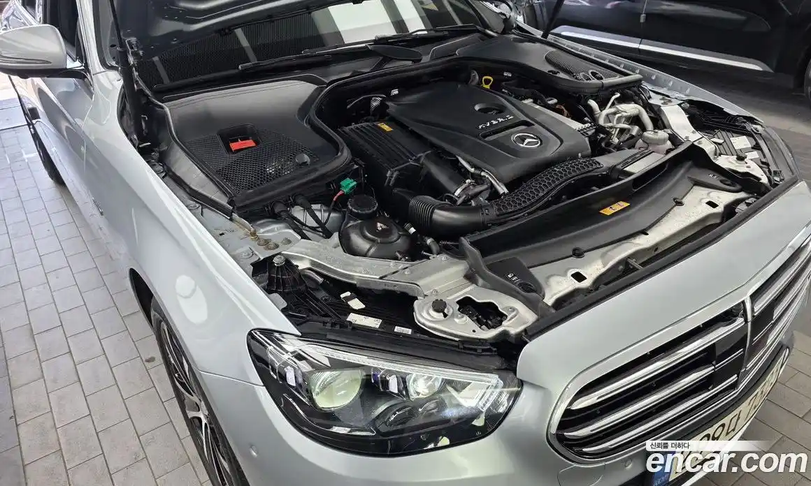 Mercedes-Benz E-Class 2021 2.0 гидро, фото 6