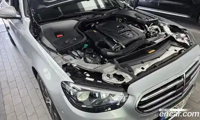 Mercedes-Benz E-Class 2021 2.0 гидро, миниатюра 6