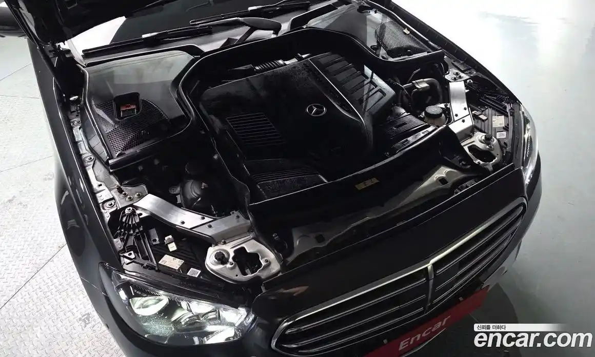 Mercedes-Benz E-Class 2021 3.0 гидро, фото 6