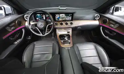 Mercedes-Benz E-Class 2022 2.0 гидро, миниатюра 9