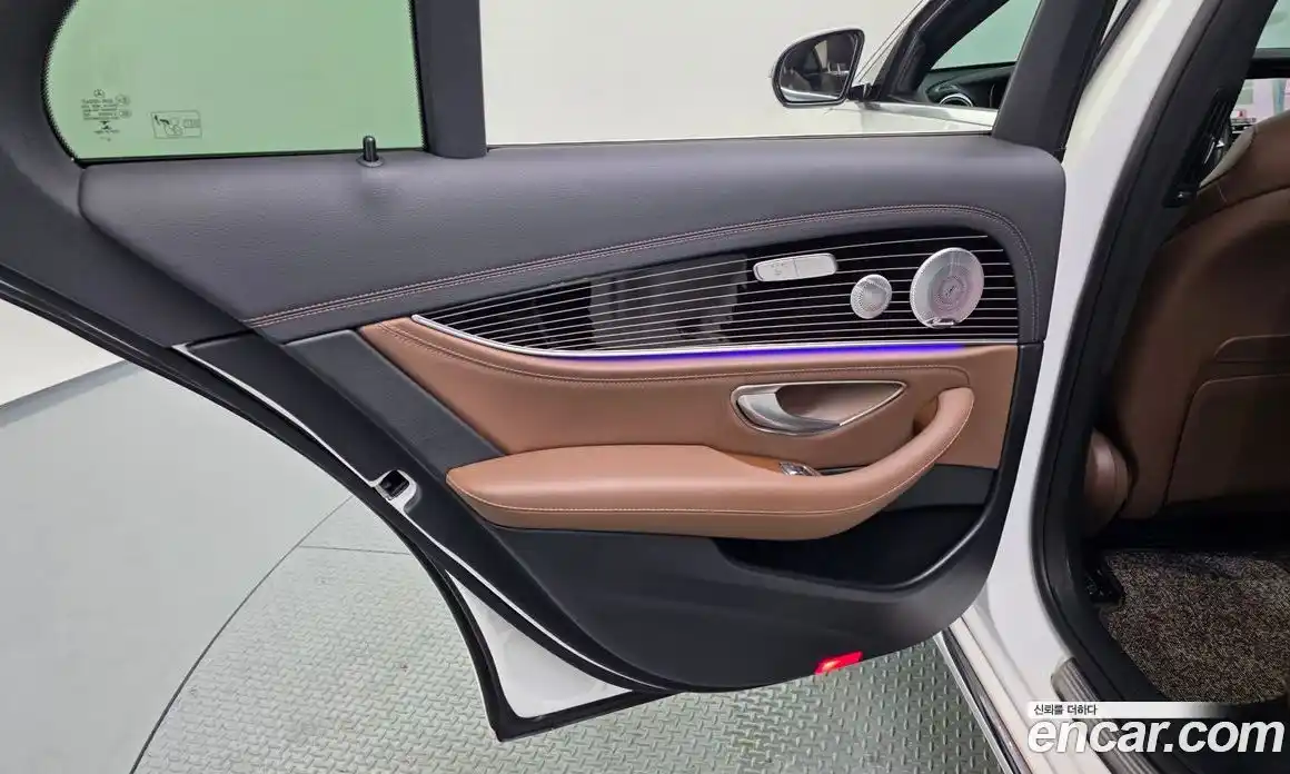 Mercedes-Benz E-Class 2021 3.0 гидро, фото 14