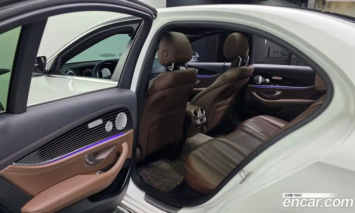 Mercedes-Benz E-Class 2021 3.0 гидро, фото 15
