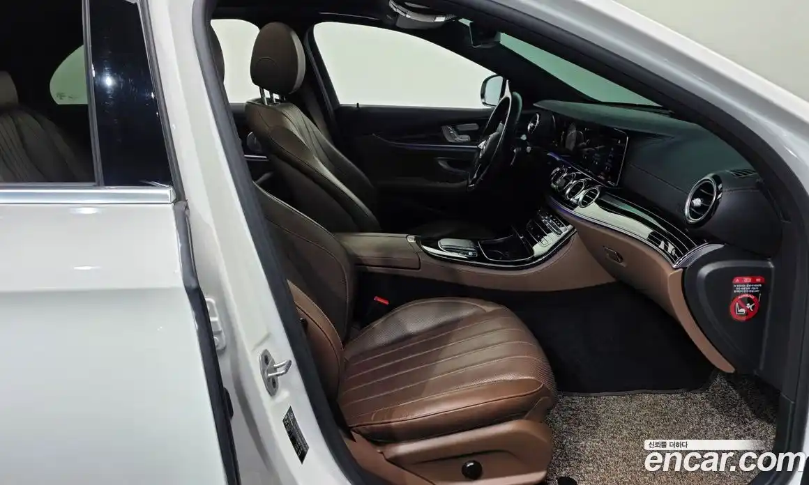 Mercedes-Benz E-Class 2021 3.0 гидро, фото 16