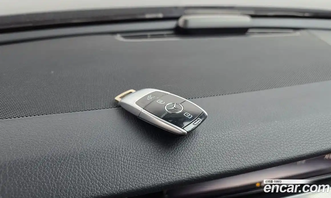 Mercedes-Benz E-Class 2019 2.0 гидро, фото 15