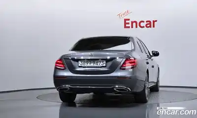 Mercedes-Benz E-Class 2019 2.0 гидро, миниатюра 4