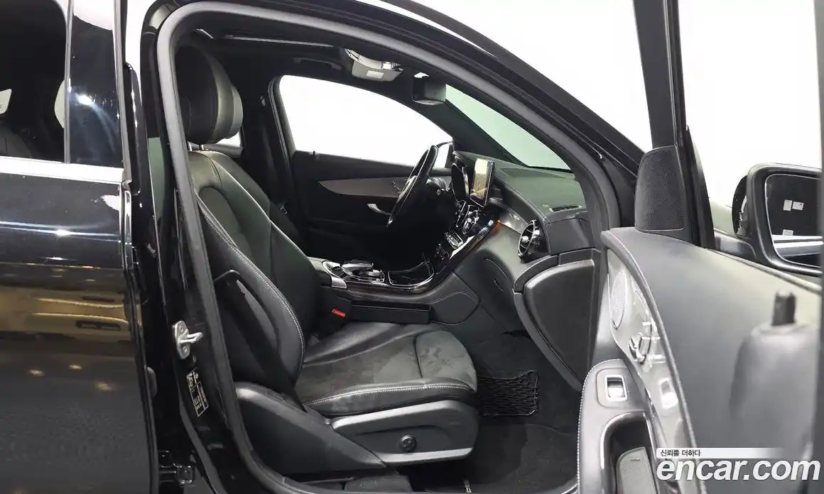 Mercedes-Benz GLC-Class 2019 2.0 автомат (гидро), фото 17