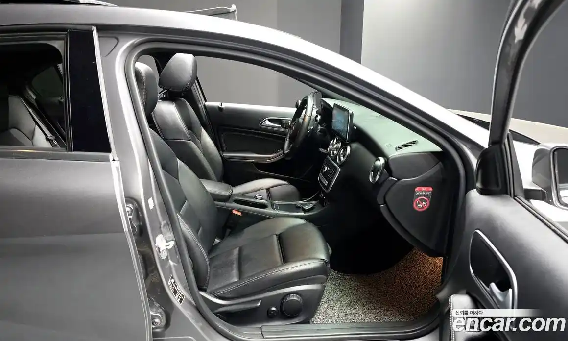 Mercedes-Benz A-Class 2016 1.6 гидро, фото 11 Mercedes-Benz A-Class 2016 1.6 гидро, фото 11