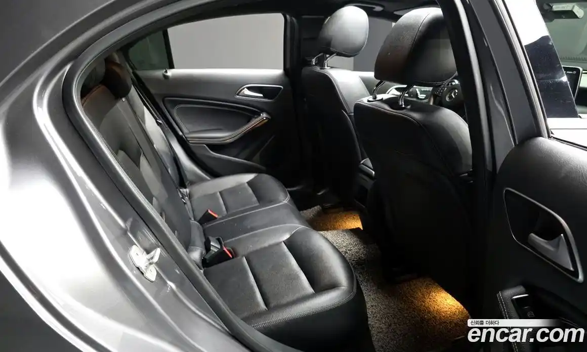 Mercedes-Benz A-Class 2016 1.6 гидро, фото 12 Mercedes-Benz A-Class 2016 1.6 гидро, фото 12
