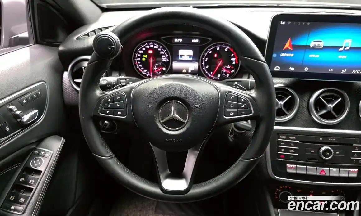 Mercedes-Benz A-Class 2016 1.6 гидро, фото 13 Mercedes-Benz A-Class 2016 1.6 гидро, фото 13