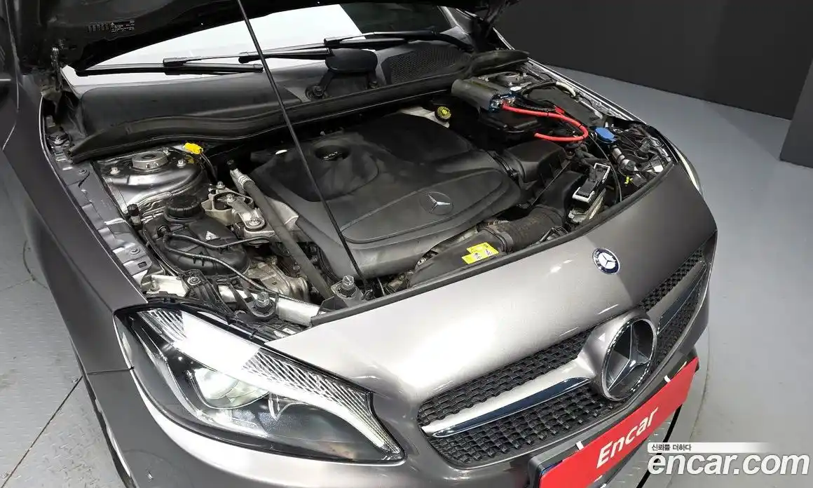 Mercedes-Benz A-Class 2016 1.6 гидро, фото 6 Mercedes-Benz A-Class 2016 1.6 гидро, фото 6